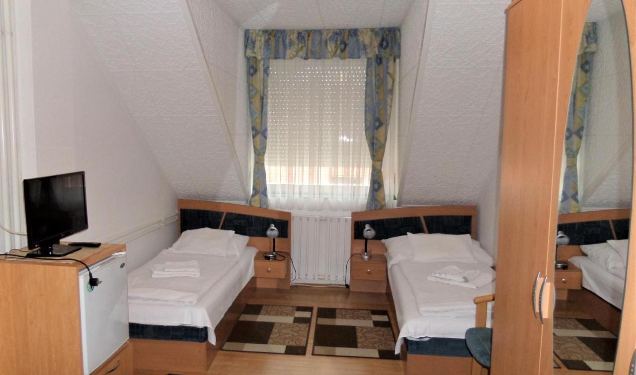 Silent Apartmanhaz Harkány מראה חיצוני תמונה
